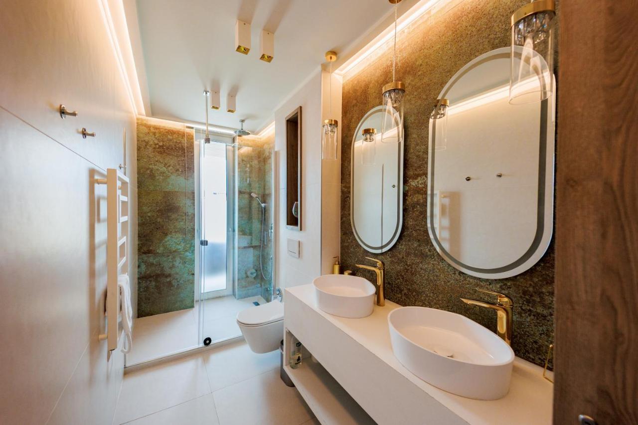 Gold Wave Aparthotel