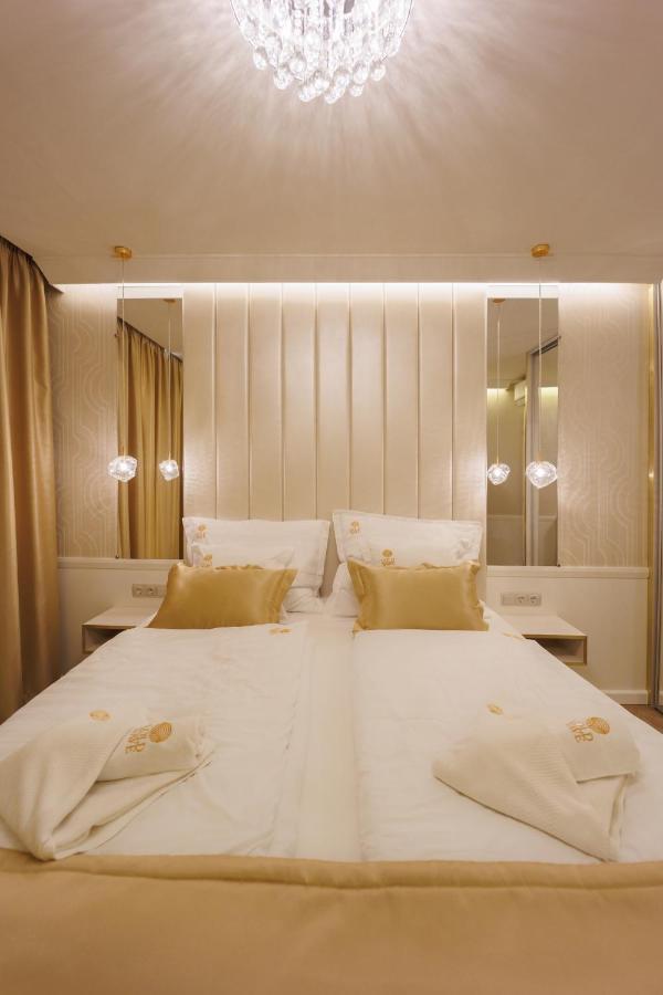 Gold Wave Aparthotel